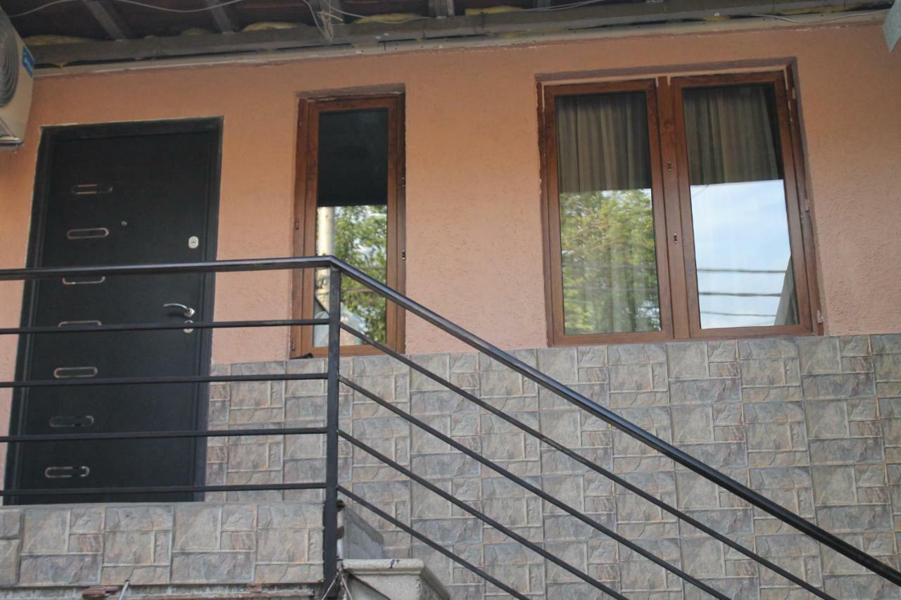 Family Apartament Apartment Tbilisi Ngoại thất bức ảnh